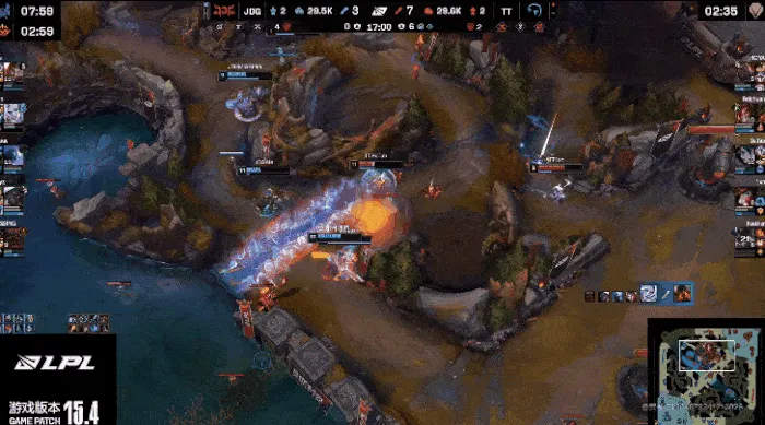 Scout迎来十二赛季出色发挥，DWG观众热烈欢呼！