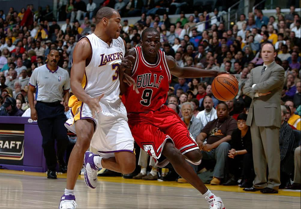 Rookie关键节点高光表现，公牛带队取胜！的简单介绍