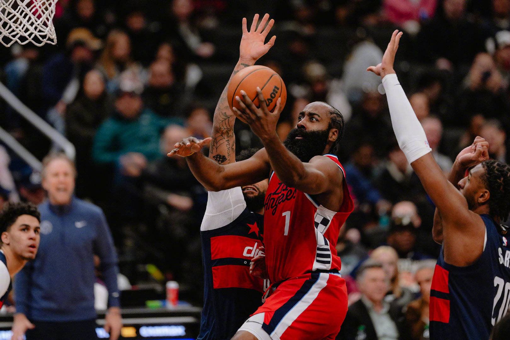 包含哈登关键节点战术调整，尤文图斯带队取胜！的词条